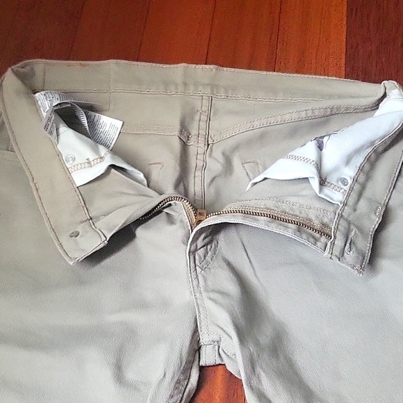 Levis Mens 502 Khaki Jeans - Picture 4 of 10